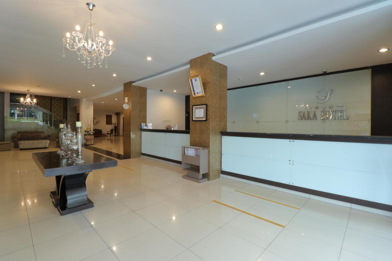 Saka Hotel Medan Sunggal Exteriör bild