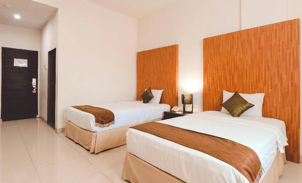 Saka Hotel Medan Sunggal Exteriör bild